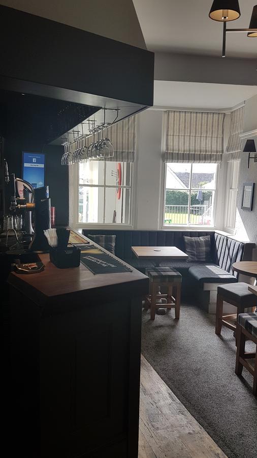 Glan-Neigr Bar Hotel Rhosneigr Exterior photo